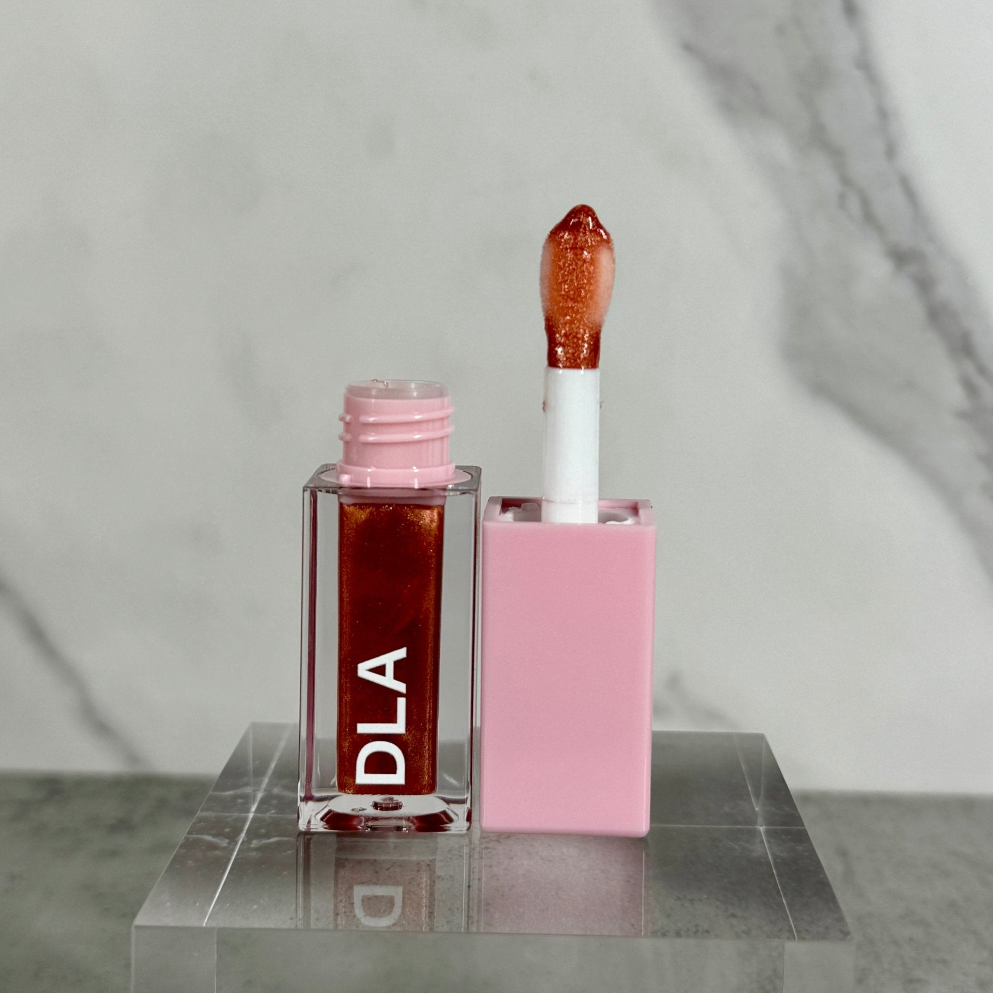 Lip Gloss CHAMPAGNE MAMI LIP OIL - DLA Cosmetics-Lip care products