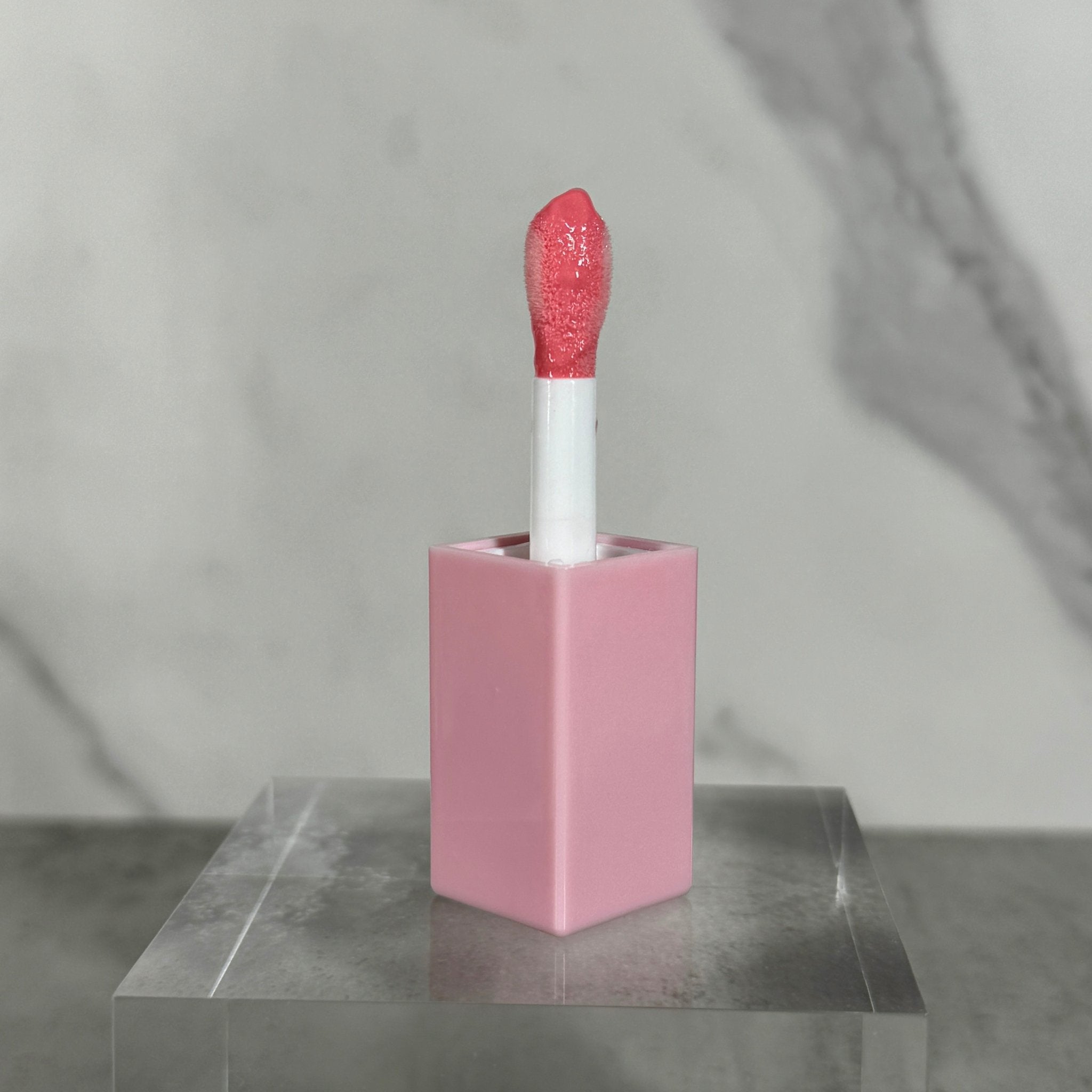 Lip Gloss WAIT FOR U LIP OIL - DLA Cosmetics-Exclusive Lip Gloss