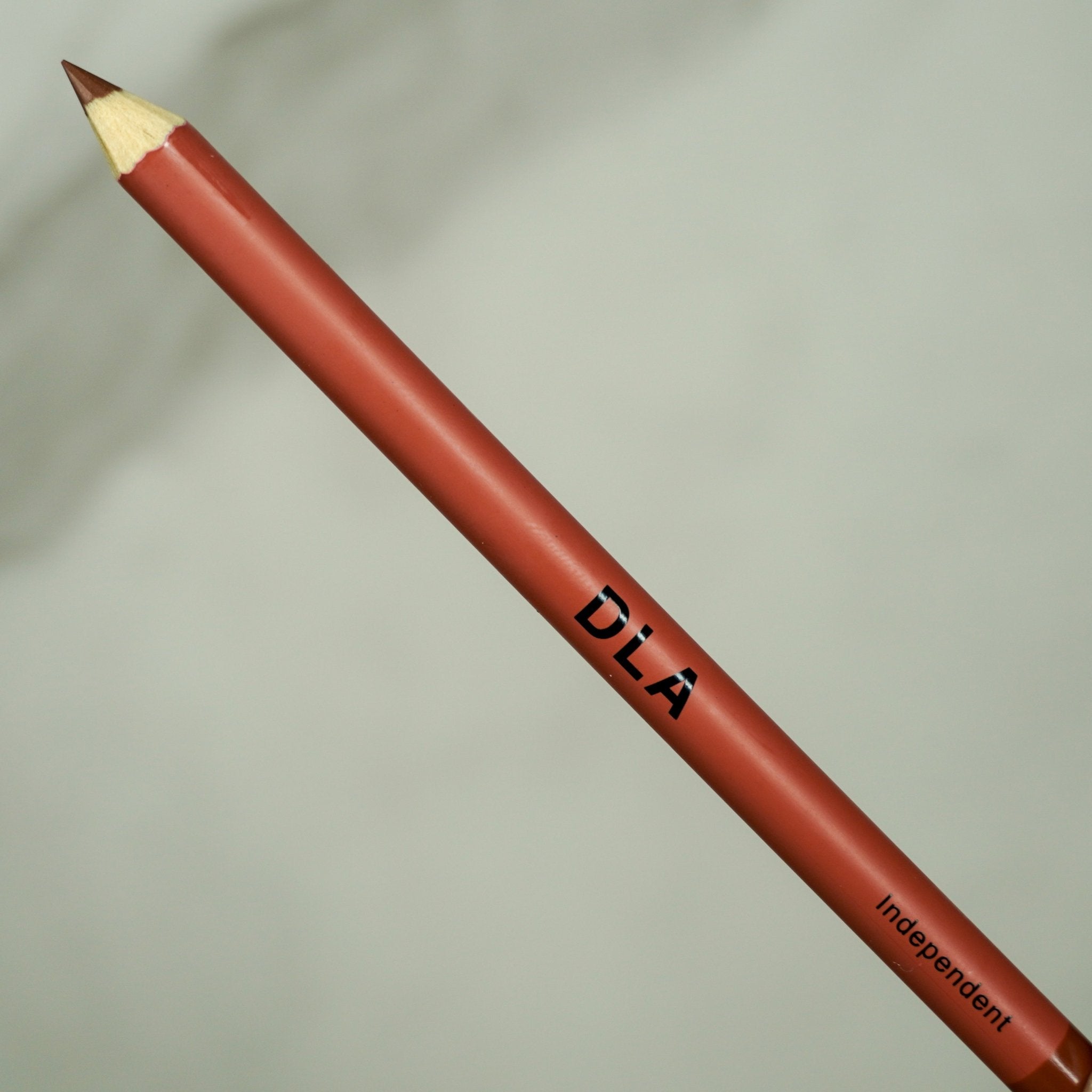 Lips INDEPENDANT LIP LINER - DLA Cosmetics-Lip care sets