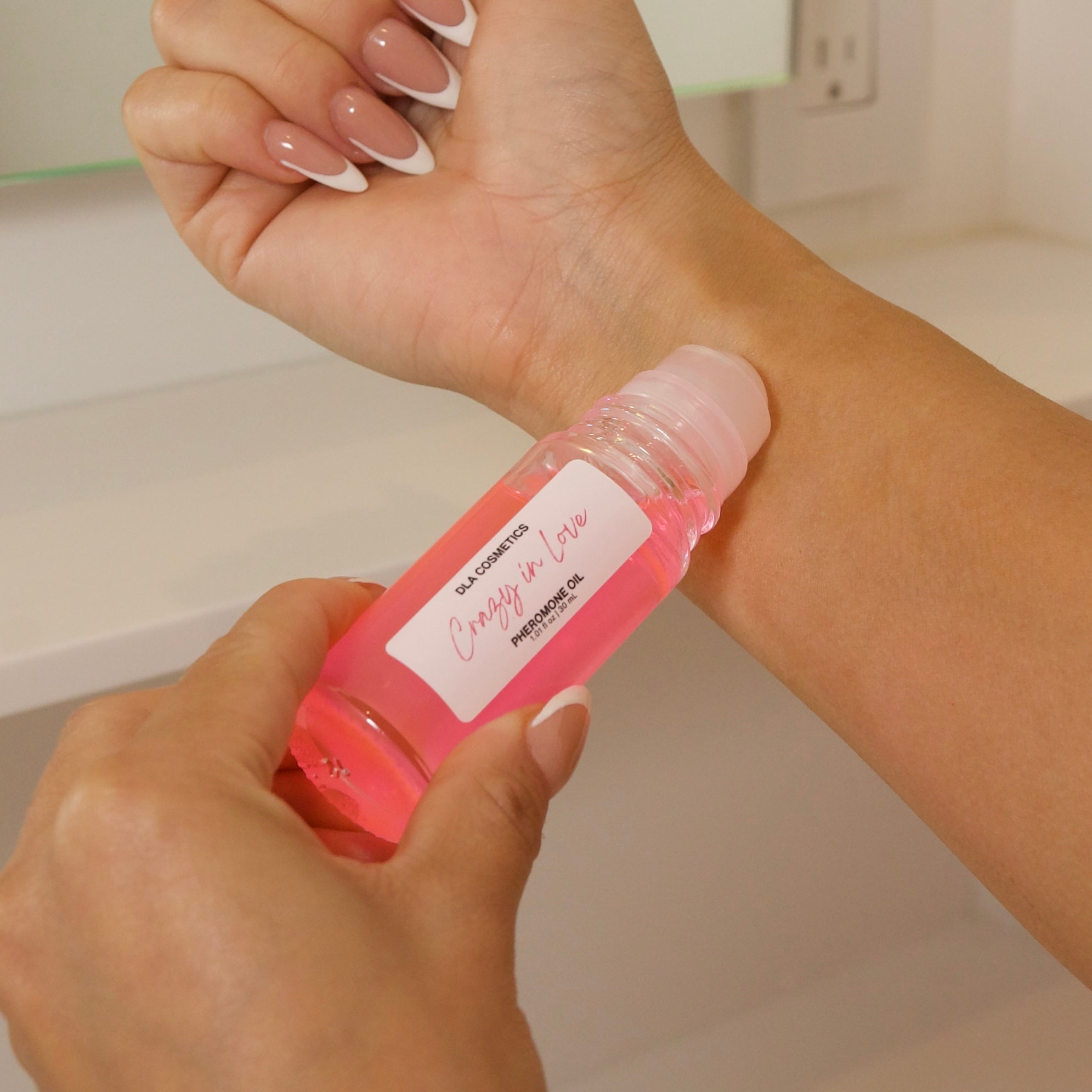 CRAZY IN LOVE PHEROMONE OIL by DLA Cosmetics