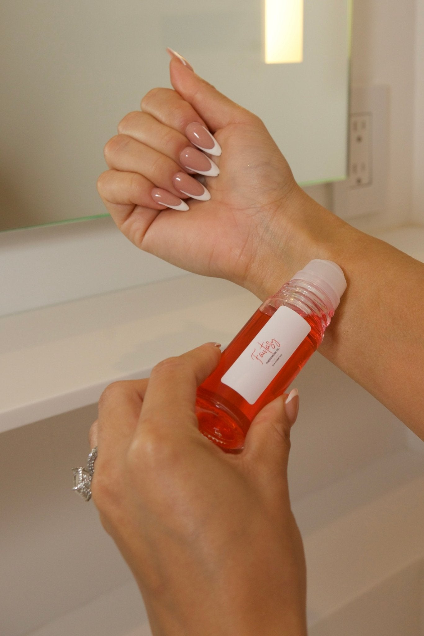 Pheromone Oil FANTASY PHEROMONE ROLL ON OIL - DLA Cosmetics